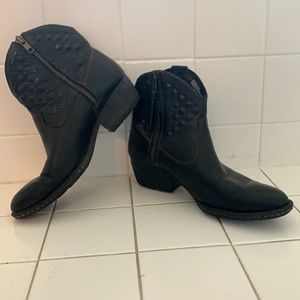 Born Boots